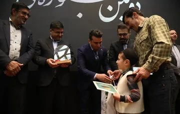 دومین جشنواره ملی نمد شهرکرد به کار خود پایان داد