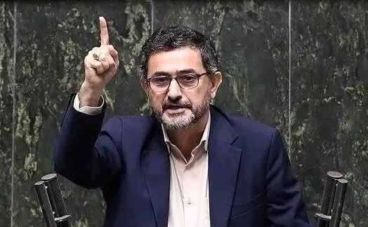 واکنش مجتبی زارعی به اطلاعیه دفتر رهبری در رد ماجرای استعفای پزشکیان/ دوران بزن در رو گذشت