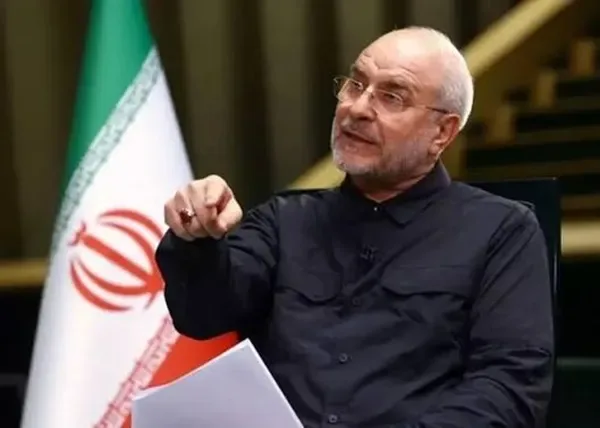 قالیباف: مرز بین جنگ یا مذاکره با دشمن، براساس امنیت و منافع ملی مشخص میشود؛ تشخیص استفاده از هرکدام از این ابزارها، متناسب با اقتضای زمان و شرایط، با ولی امر و فرمانده کل قوا است / از همه ملت ایران با هر نگاه و سلیقهای میخواهم وحدت را حفظ کنند / حمایت و اعتماد شما به سربازان عرصه دفاعی، دیپلماسی و خدمت، دست آنان را مقابل دشمن برتر میکند